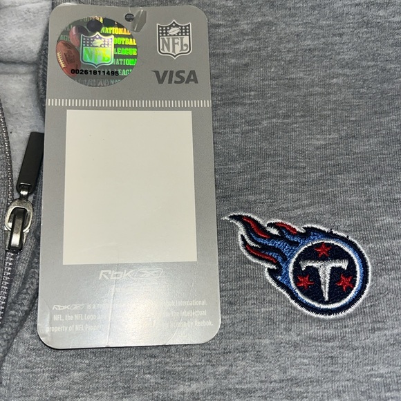 Gray women’s Titan’s zip-up jacket -NWT! $24 - Picture 3 of 9